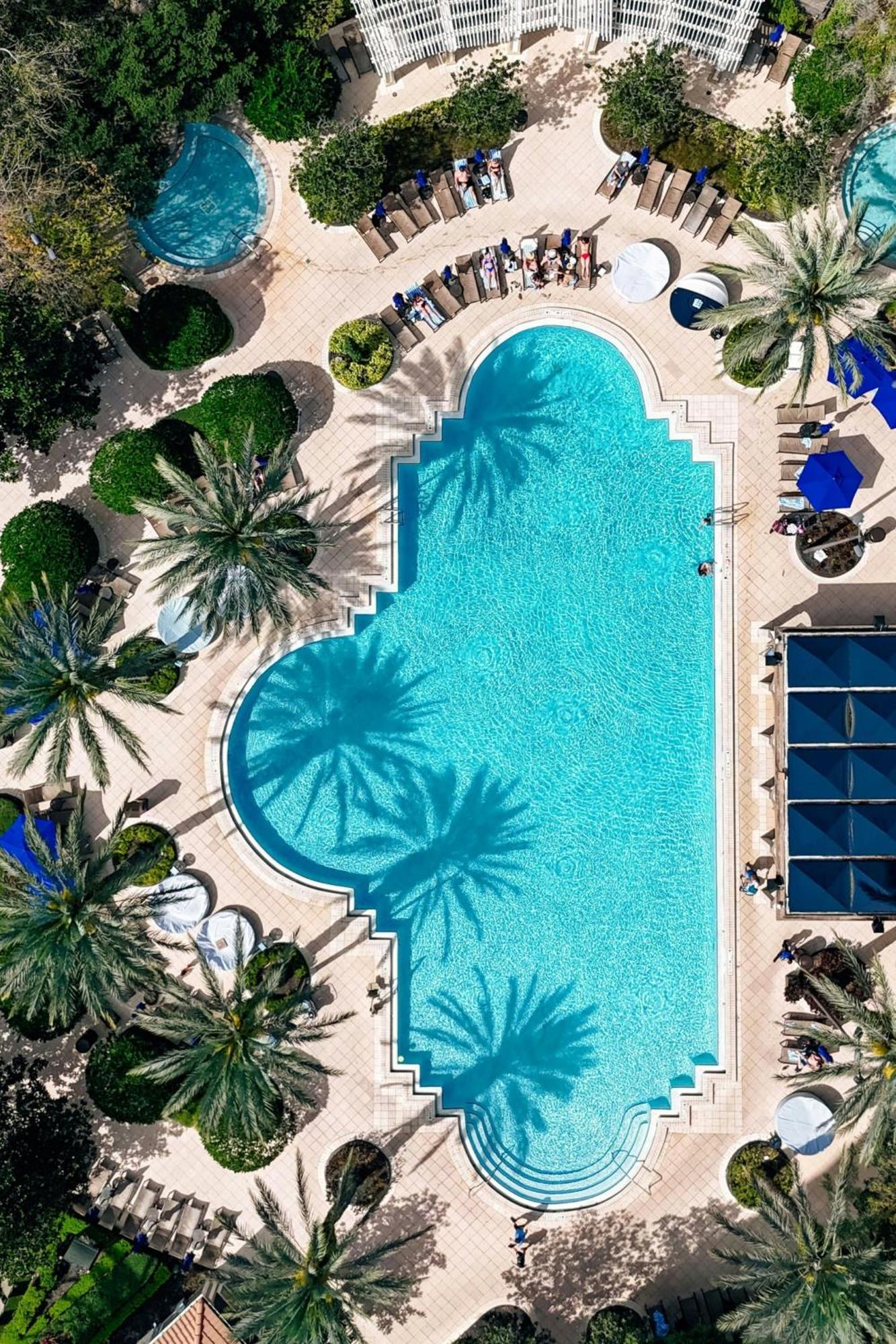 Resort Renaissance Orlando At Seaworld